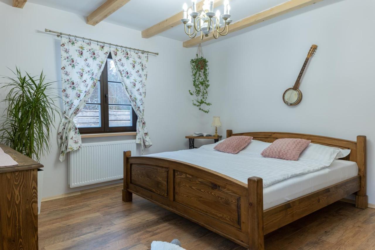 Chata Pod Swinia Gora Blizyn Bagian luar foto